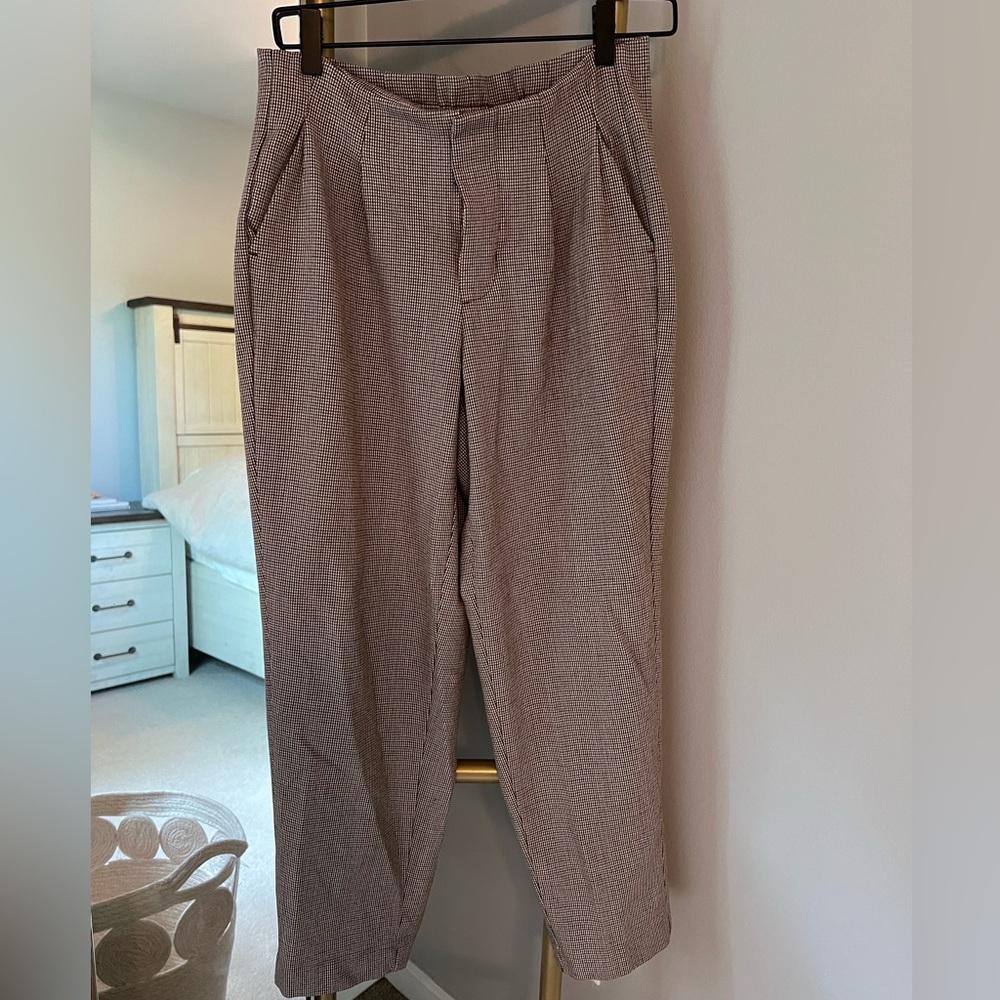 Women’s Brown Checkered trousers